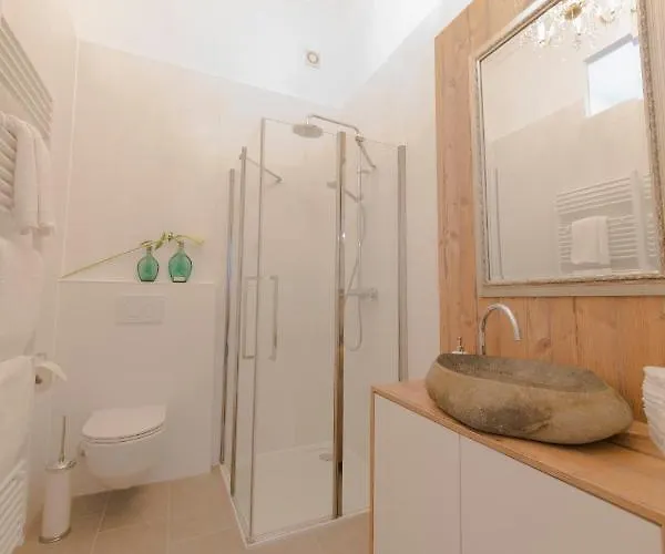 Palais Gutenberg La Appartement Klagenfurt am Woerthersee